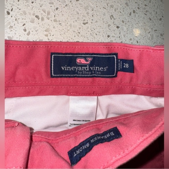 Vineyard Vines Men's 28W Light Red Flat Front 7’ Breaker Shorts - Picture 3 of 8